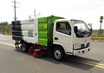 國五東風(fēng)福瑞卡掃路車 巢湖市路面環(huán)衛(wèi)保潔的高效助手
